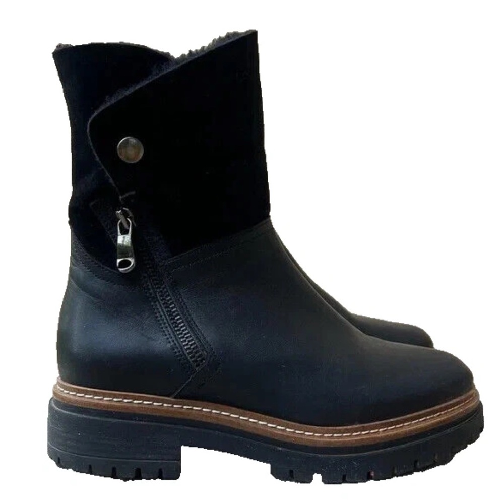 Elegant Black Ankle Boots with Zipper